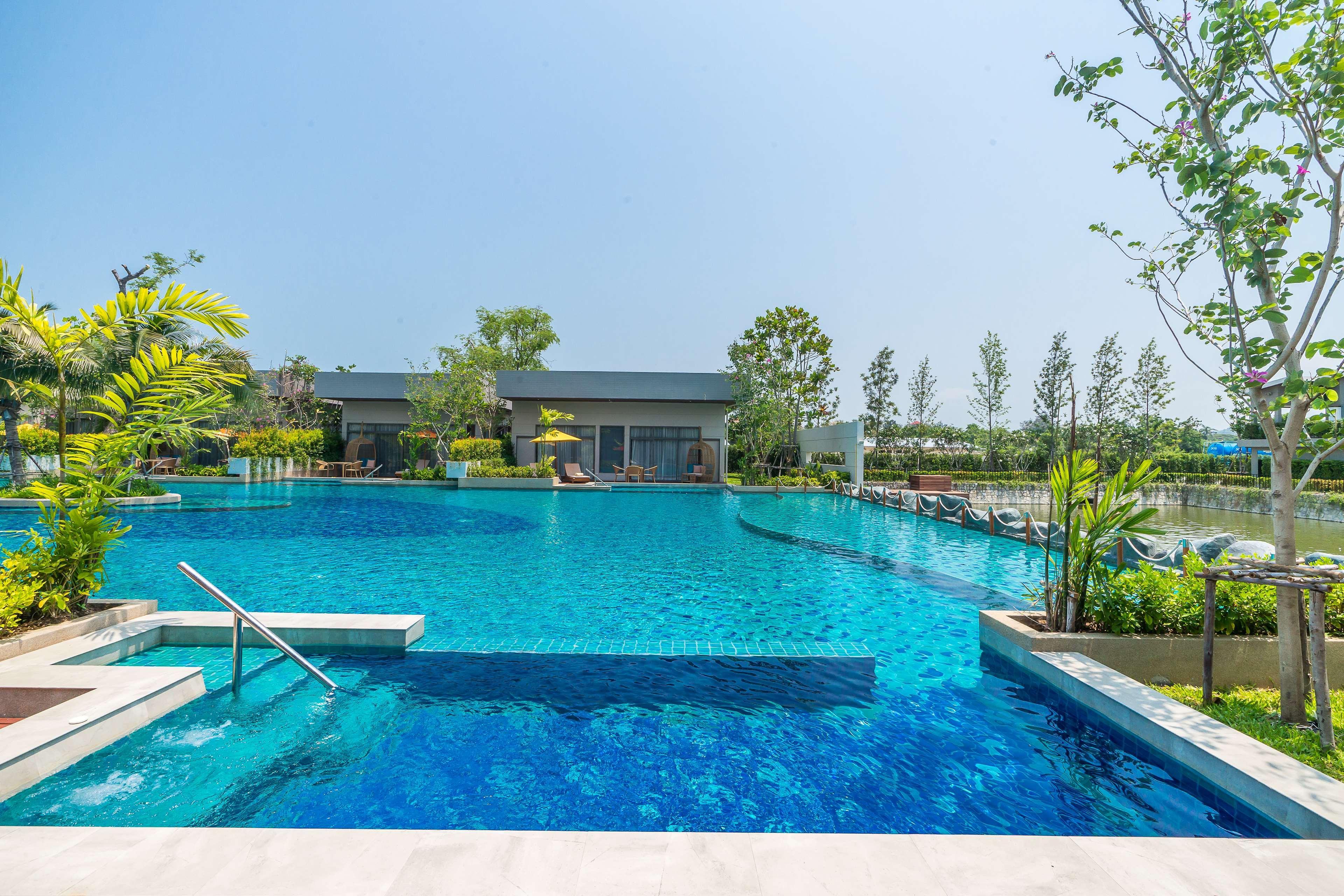 Avani+ Hua Hin Resort Ча-Ам Экстерьер фото